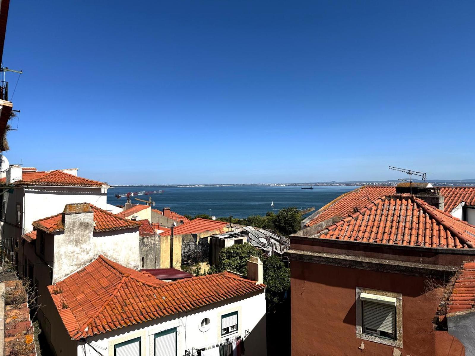 Alfama Charm - Authentic Apartamento